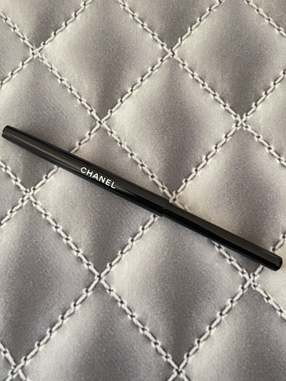 CHANEL Retractable Makeup Brush Travel Size MINT